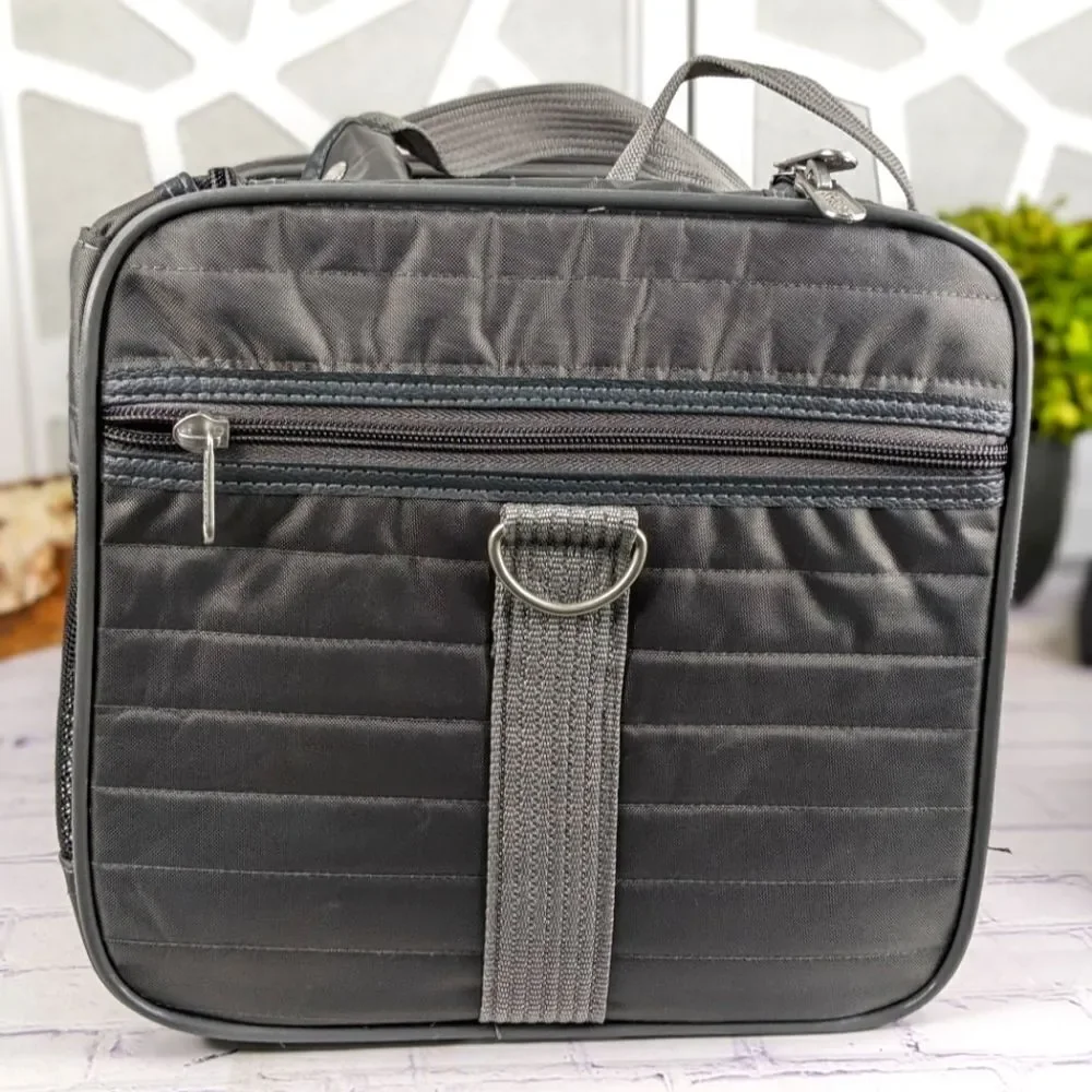 NWT - Sherpa Original Deluxe Pet Carrier - Medium